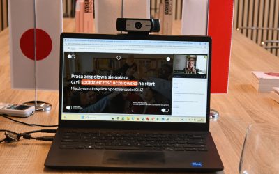 Ponad 51 tysięcy uczniów i nauczycieli na wykładzie „Praca zespołowa się opłaca, czyli spółdzielczość uczniowska na start”